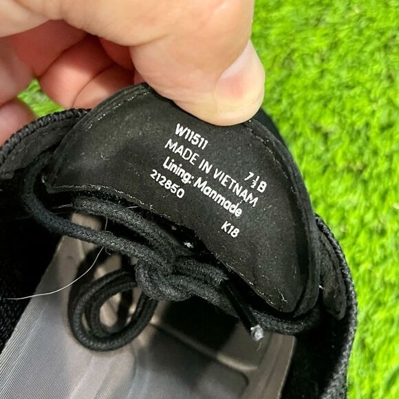 Cole Haan Zero Grand Wingtip Mesh Oxfords. Black. 7.5B - Picture 9 of 9